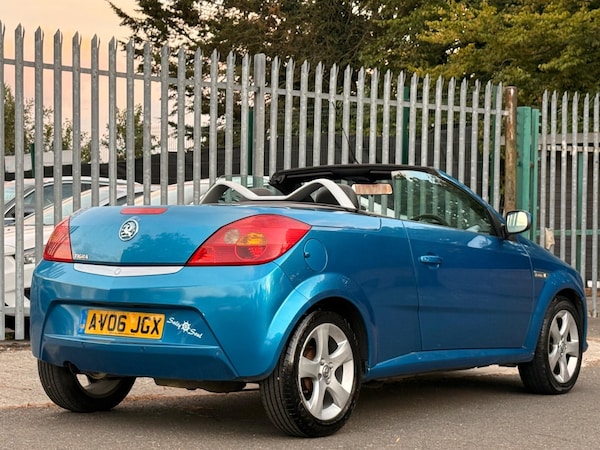Used Vauxhall Tigra 2006 for sale - 76239377: Photo 15
