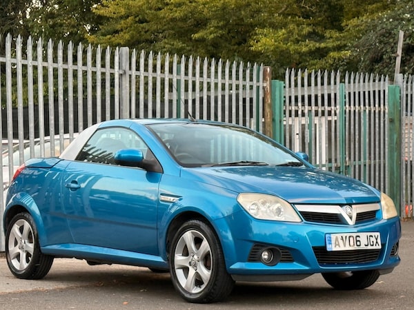 Used Vauxhall Tigra 2006 for sale - 76239377: Photo 5