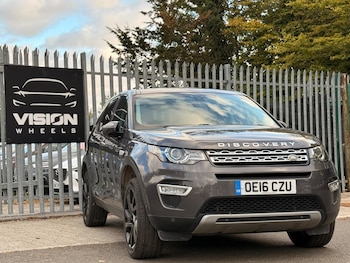 Used Land Rover Discovery Sport 2016 for sale - 76702043: Photo
