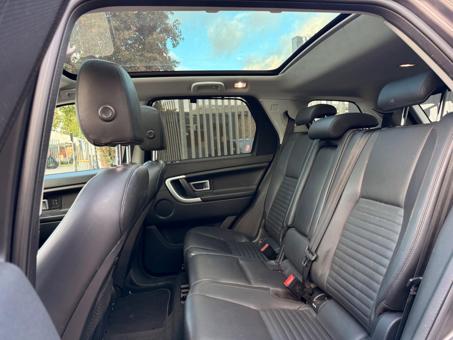 Used Land Rover Discovery Sport 2016 for sale - 76702043: Photo 21