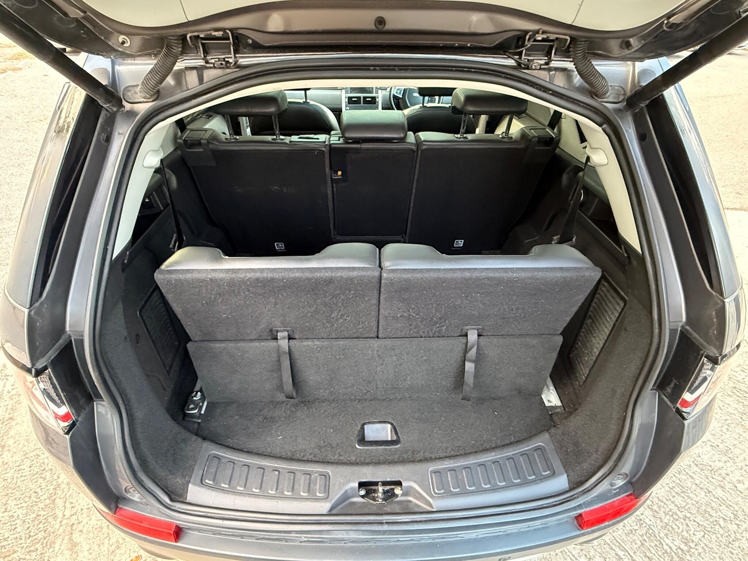 Used Land Rover Discovery Sport 2016 for sale - 76702043: Photo 34