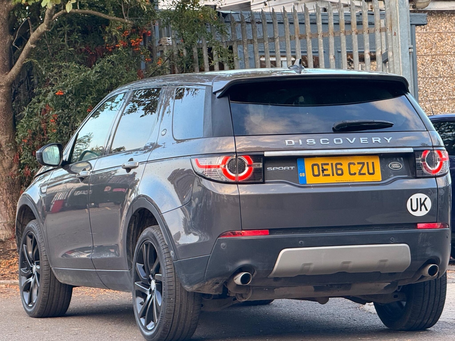 Used Land Rover Discovery Sport 2016 for sale - 76702043: Photo 4