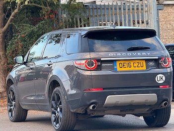 Used Land Rover Discovery Sport 2016 for sale - 76702043: Photo