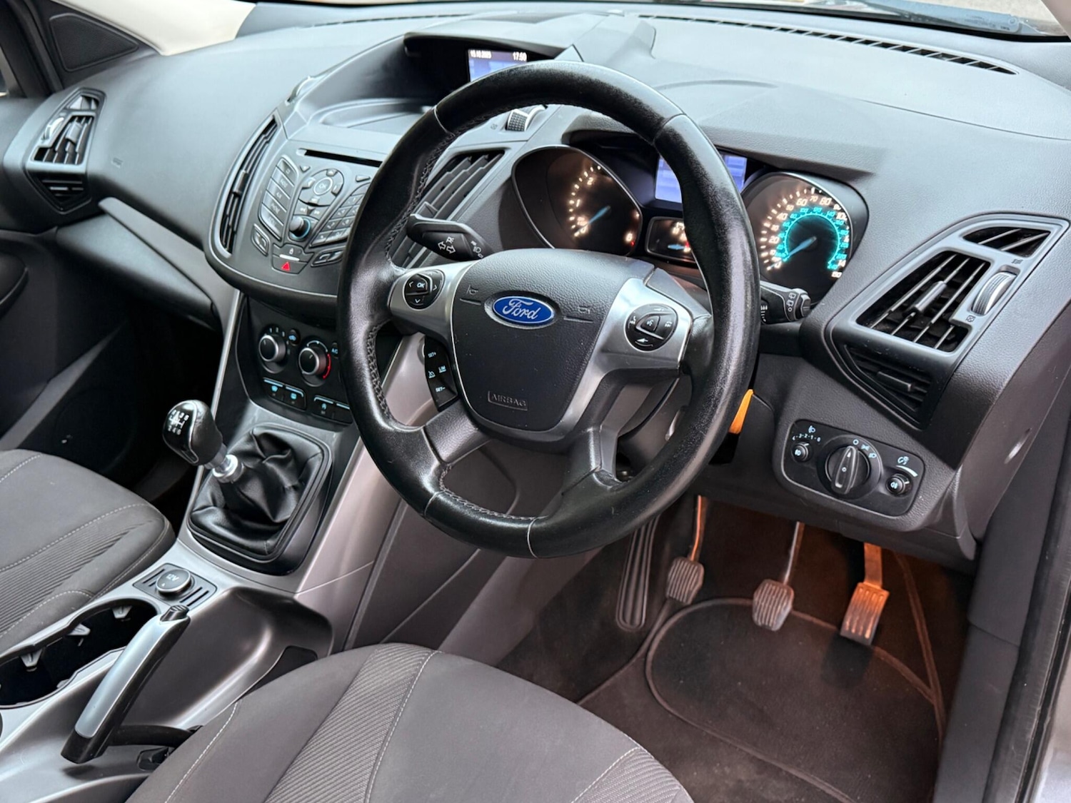 Used Ford Kuga 2016 for sale - 76296111: Photo 23