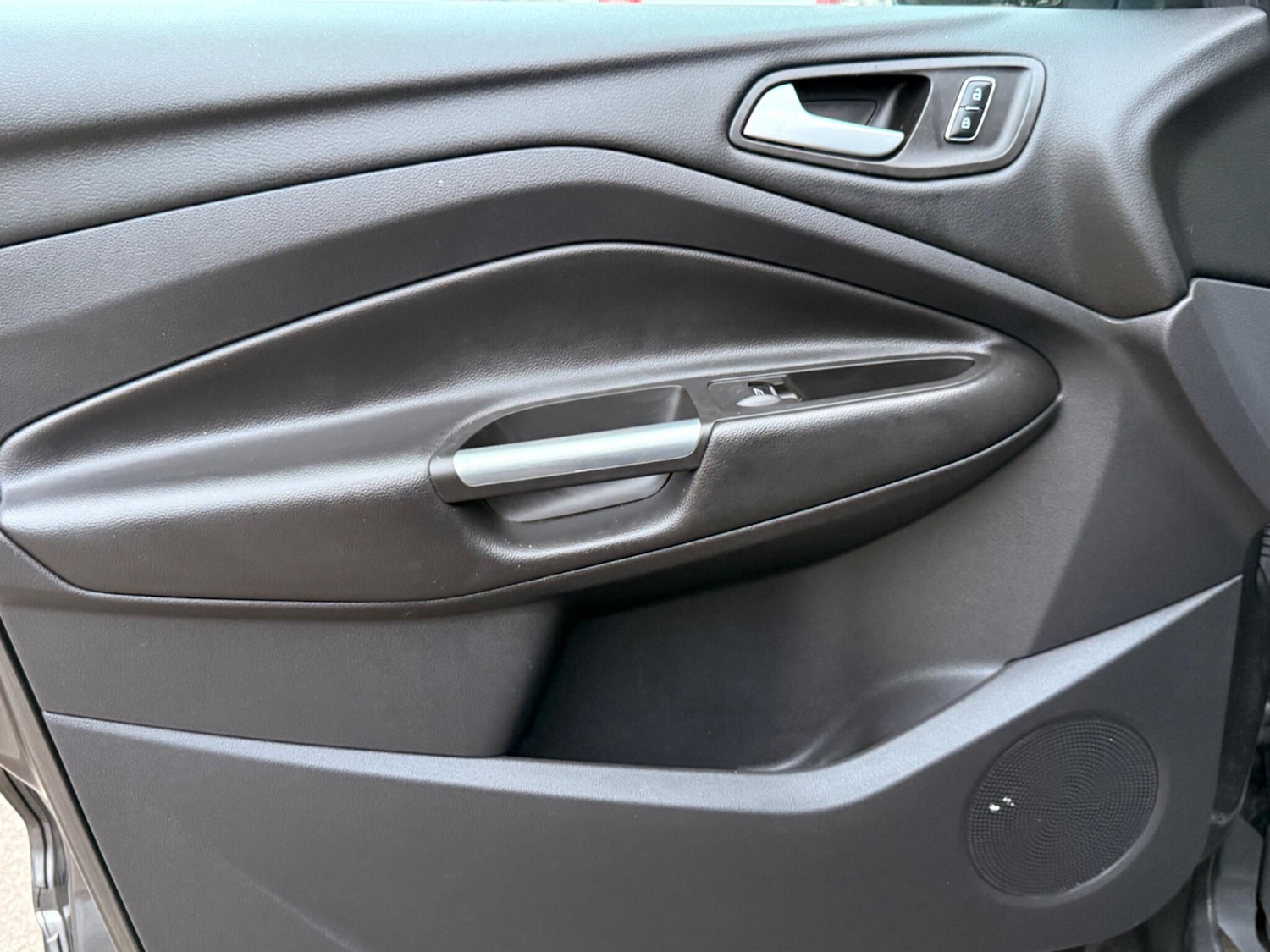 Used Ford Kuga 2016 for sale - 76296111: Photo 34