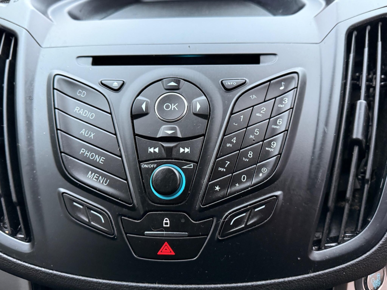 Used Ford Kuga 2016 for sale - 76296111: Photo 37