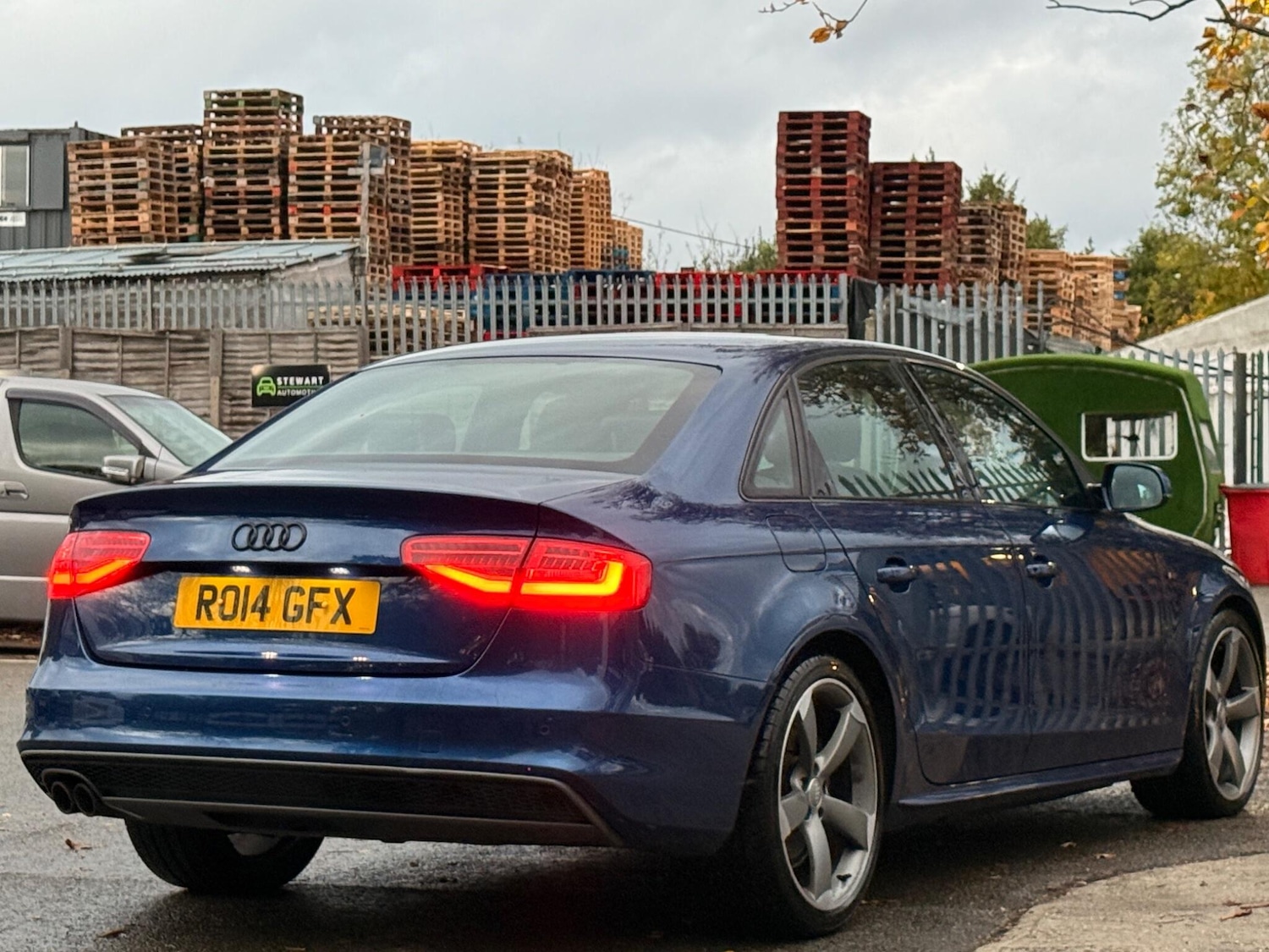 Used Audi A4 2014 for sale - 76440828: Photo 13