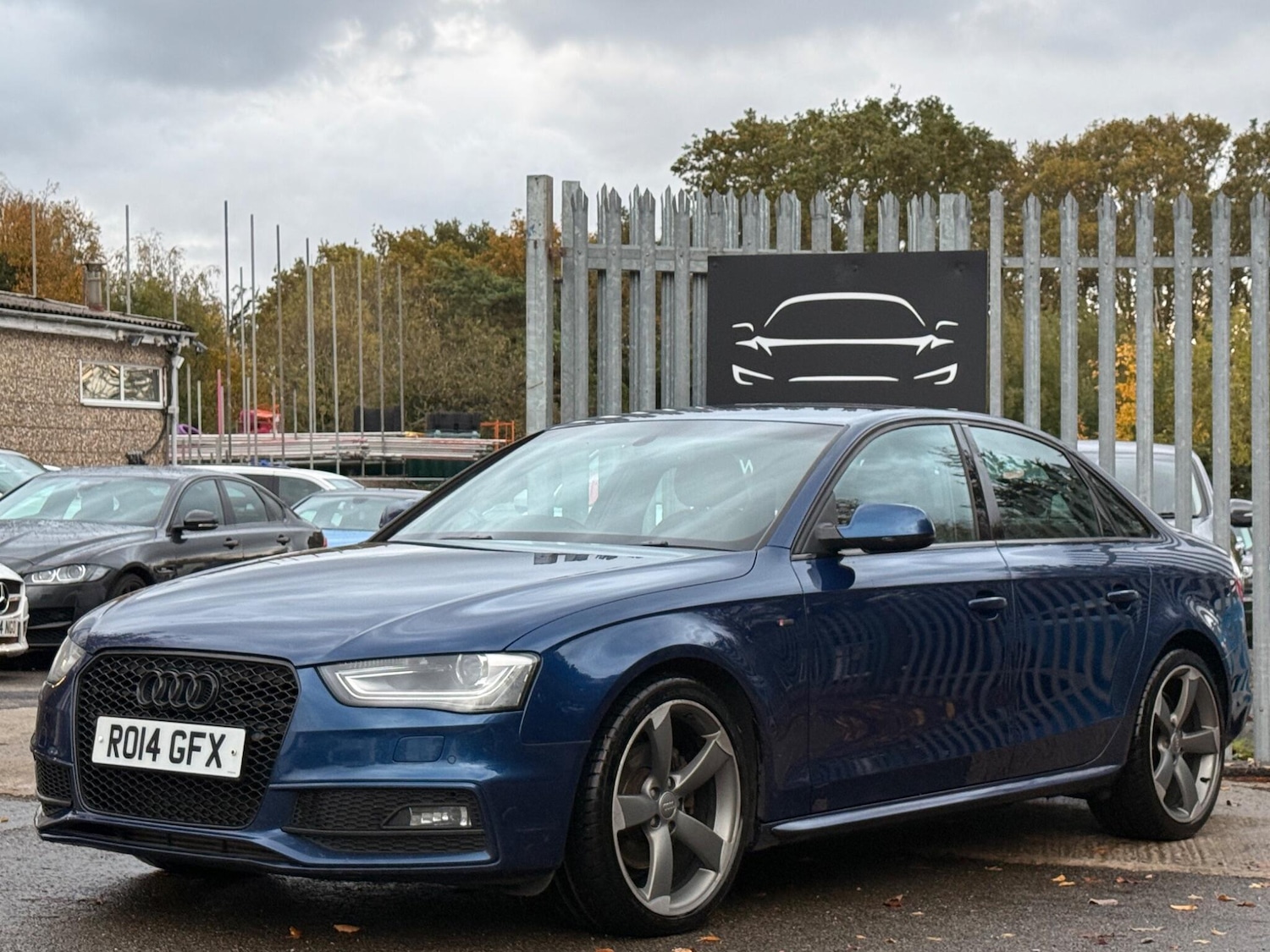 Used Audi A4 2014 for sale - 76440828: Photo 3