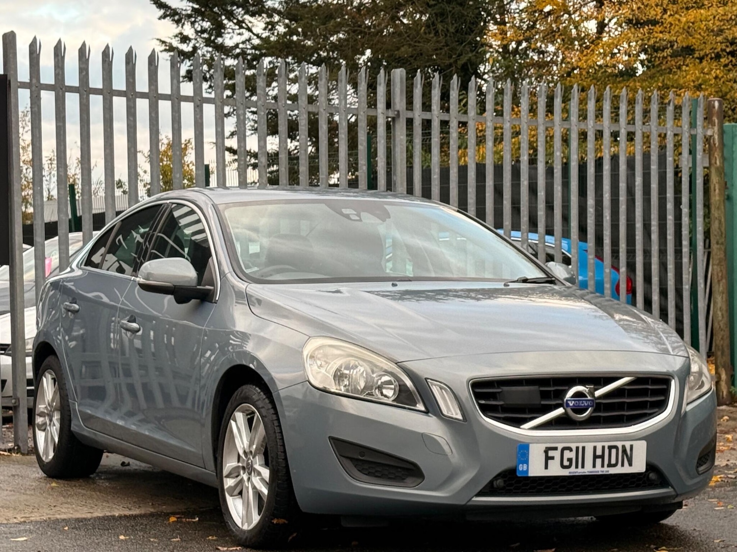 Used Volvo S60 for sale - 76440574: Photo 2