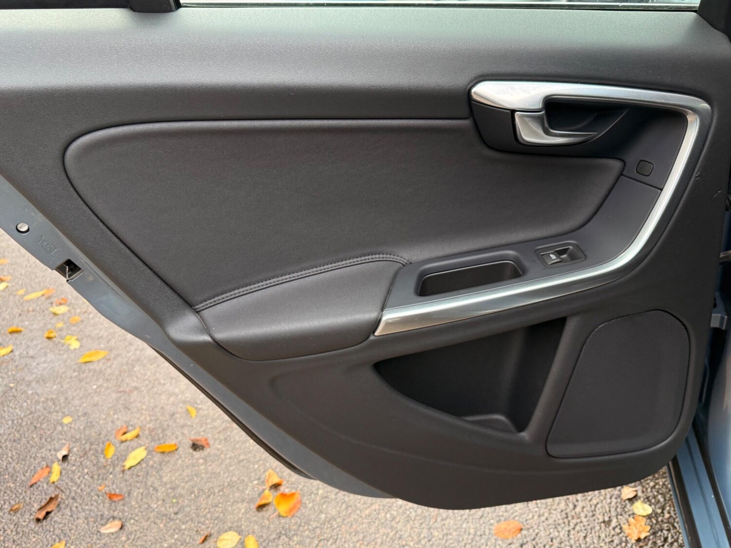 Used Volvo S60 for sale - 76440574: Photo 24