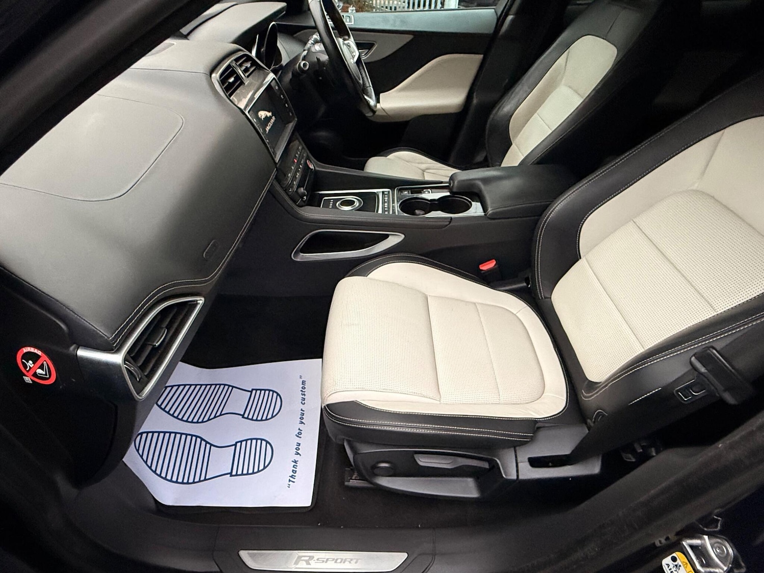 Used Jaguar F-Pace 2017 for sale - 76094437: Photo 13