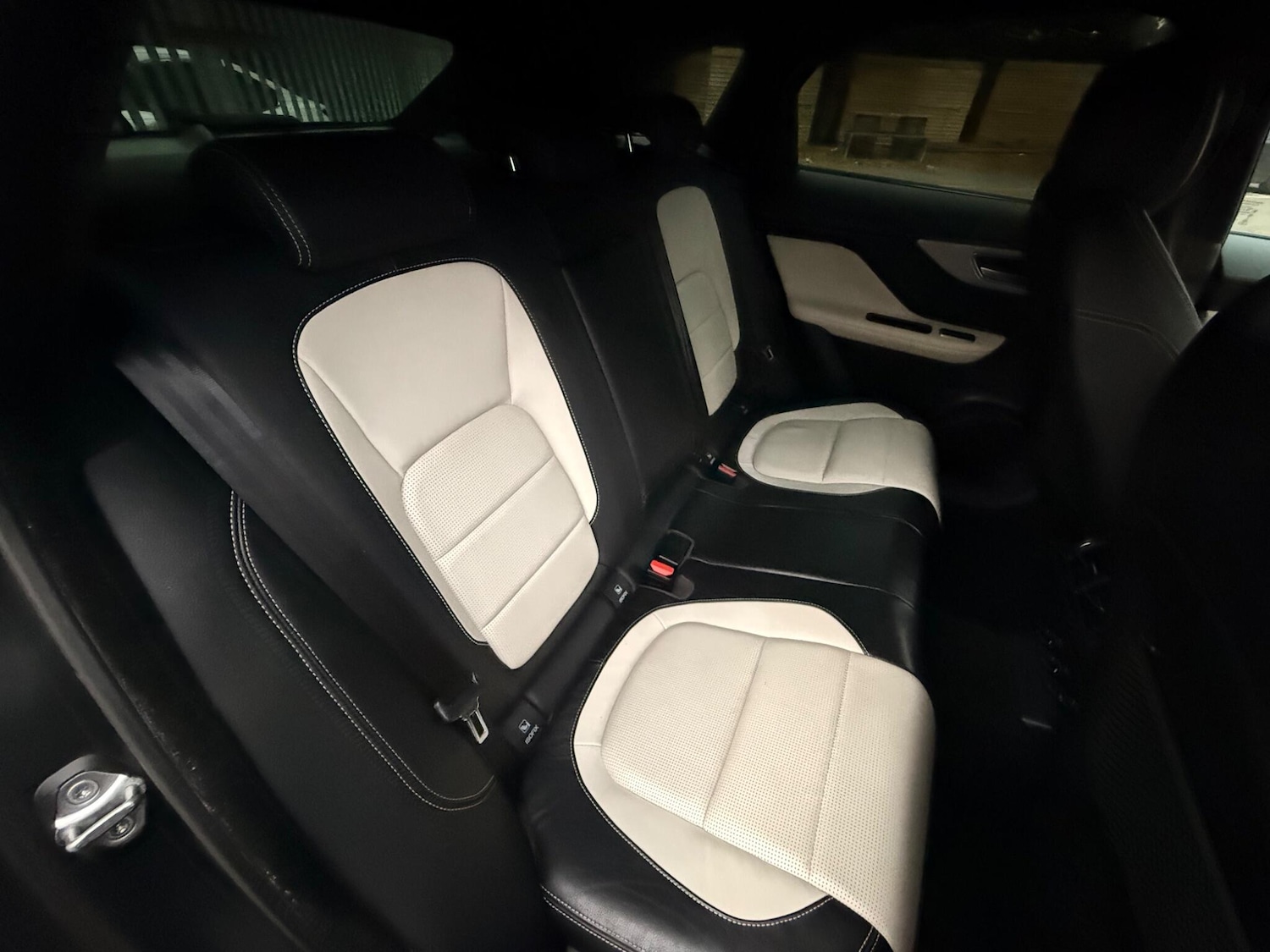 Used Jaguar F-Pace 2017 for sale - 76094437: Photo 25