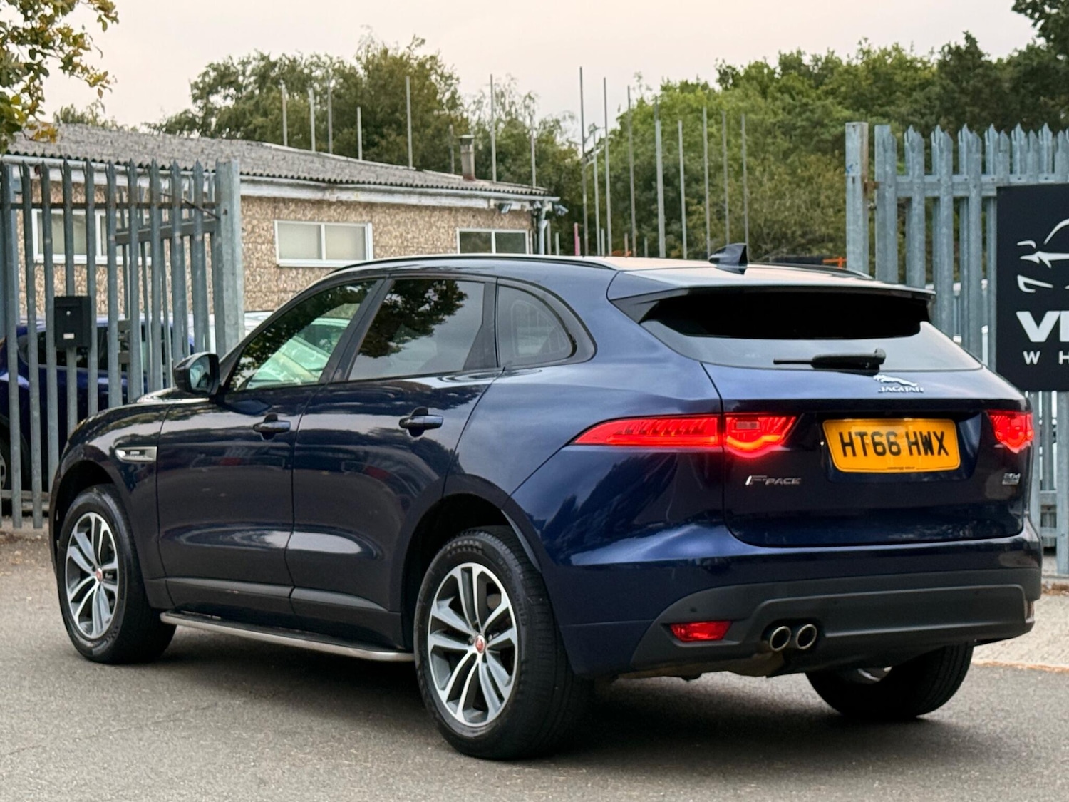 Used Jaguar F-Pace 2017 for sale - 76094437: Photo 49