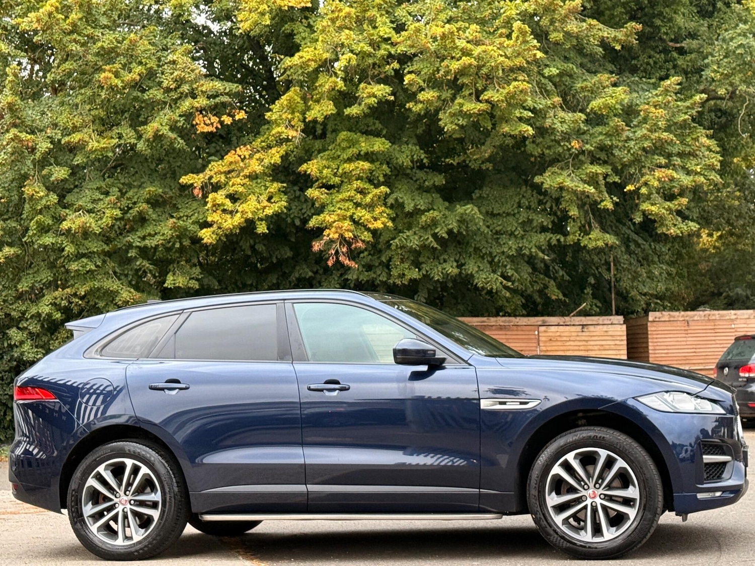 Used Jaguar F-Pace 2017 for sale - 76094437: Photo 7