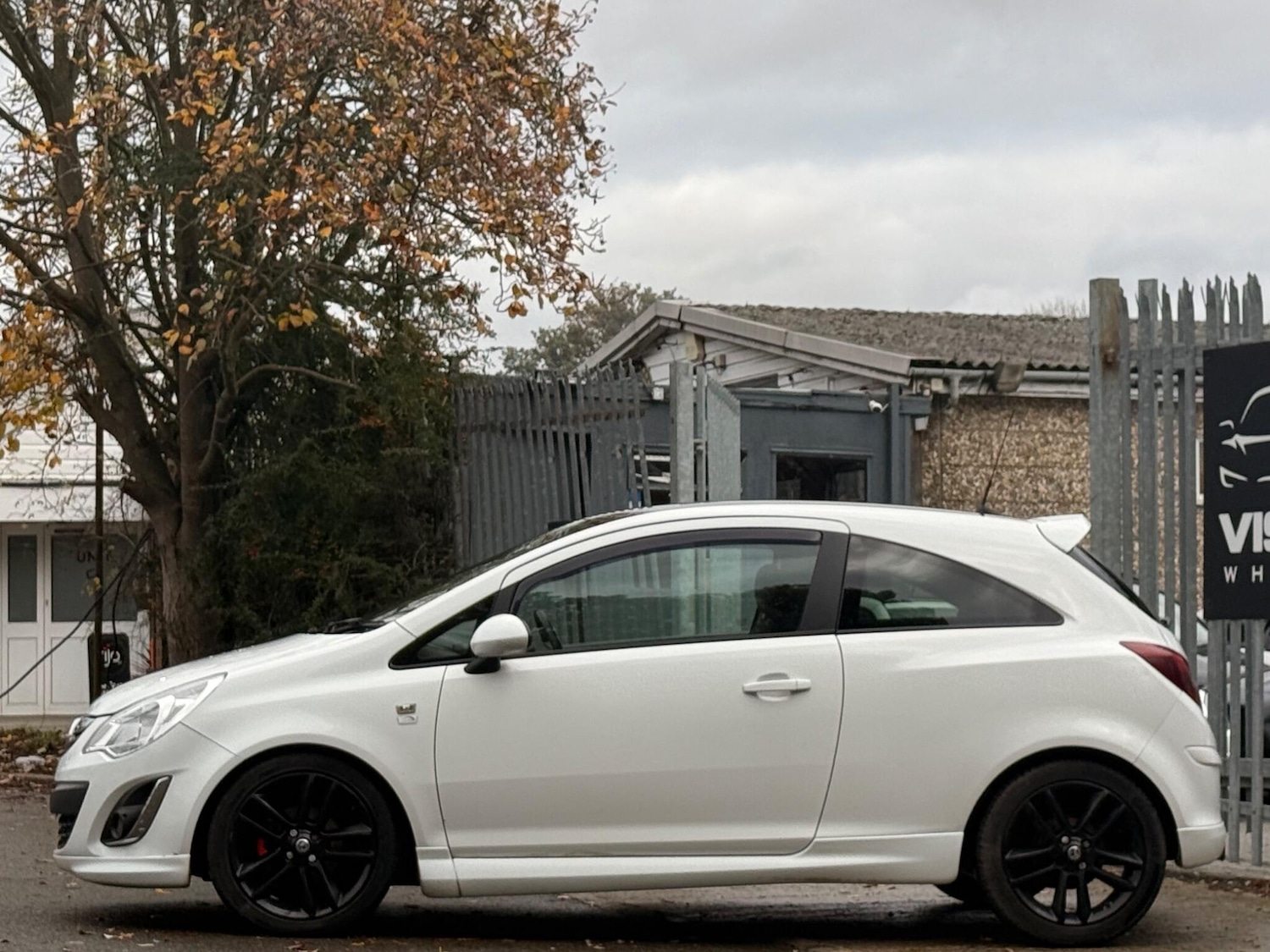 Used Vauxhall Corsa 2012 for sale - 76456943: Photo 10