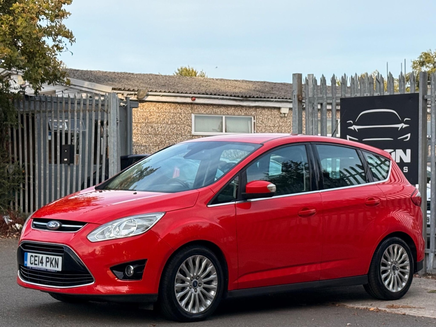 Used Ford C-Max 2014 for sale - 76072194: Photo 3