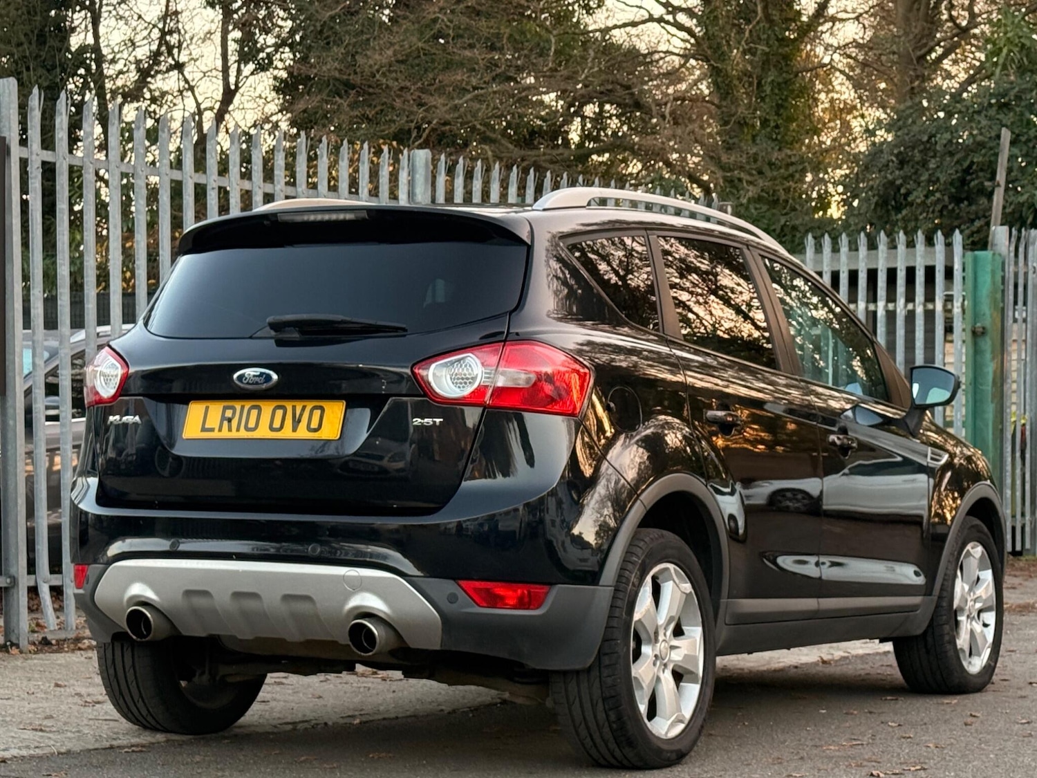 Used Ford Kuga 2010 for sale - 76667231: Photo 13