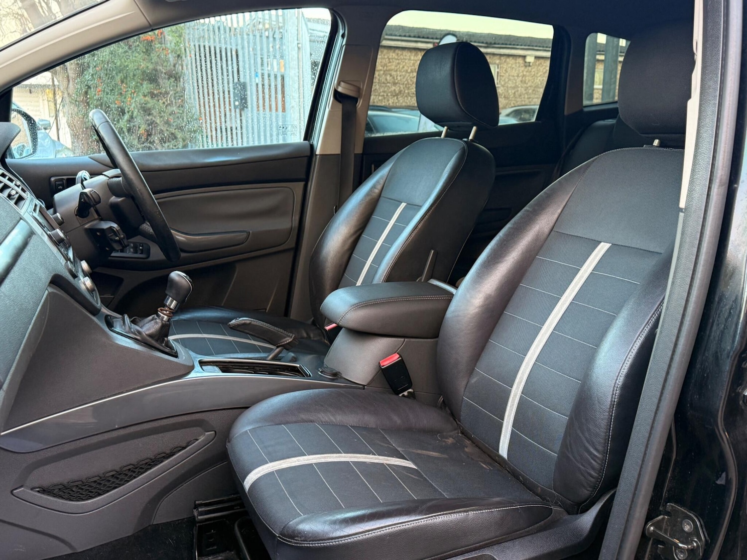 Used Ford Kuga 2010 for sale - 76667231: Photo 32