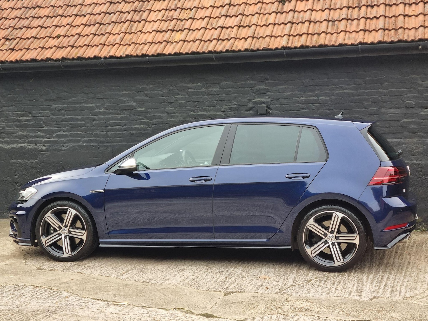 Used Volkswagen Golf 2017 for sale - 76691154: Photo 11