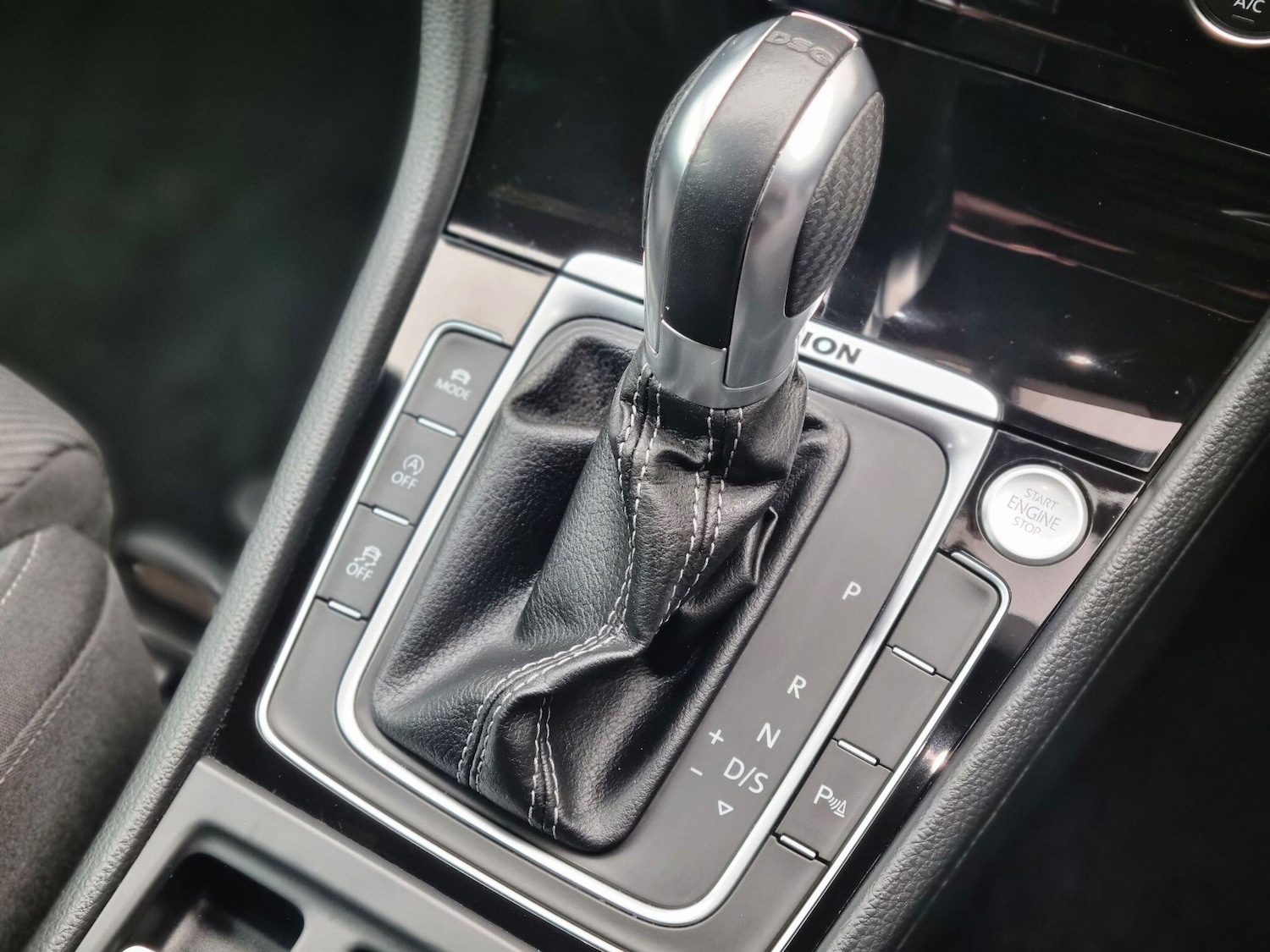 Used Volkswagen Golf 2017 for sale - 76691154: Photo 21