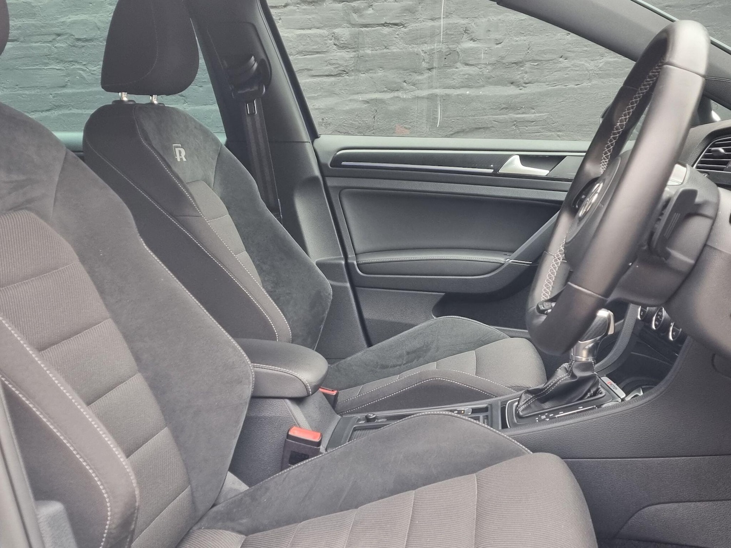 Used Volkswagen Golf 2017 for sale - 76691154: Photo 26