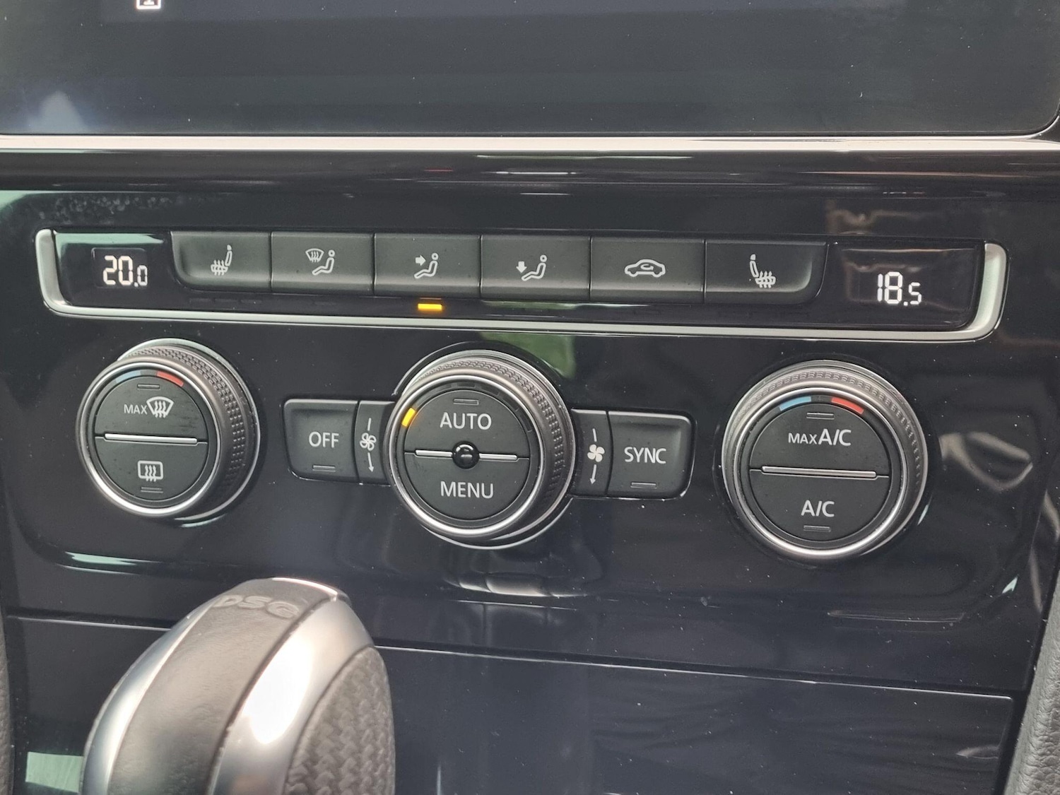 Used Volkswagen Golf 2017 for sale - 76691154: Photo 30