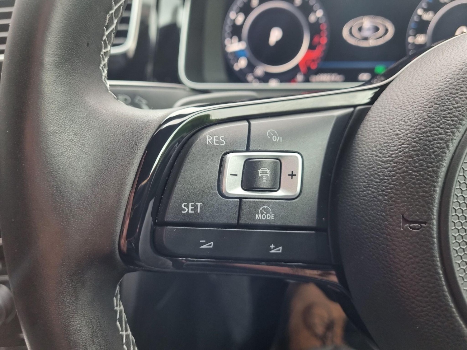 Used Volkswagen Golf 2017 for sale - 76691154: Photo 33