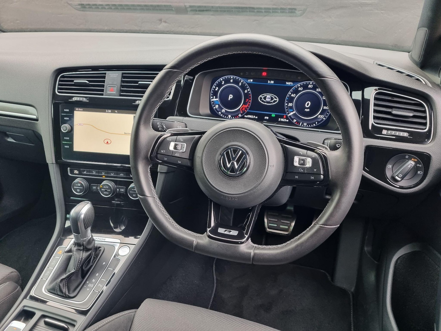 Used Volkswagen Golf 2017 for sale - 76691154: Photo 49