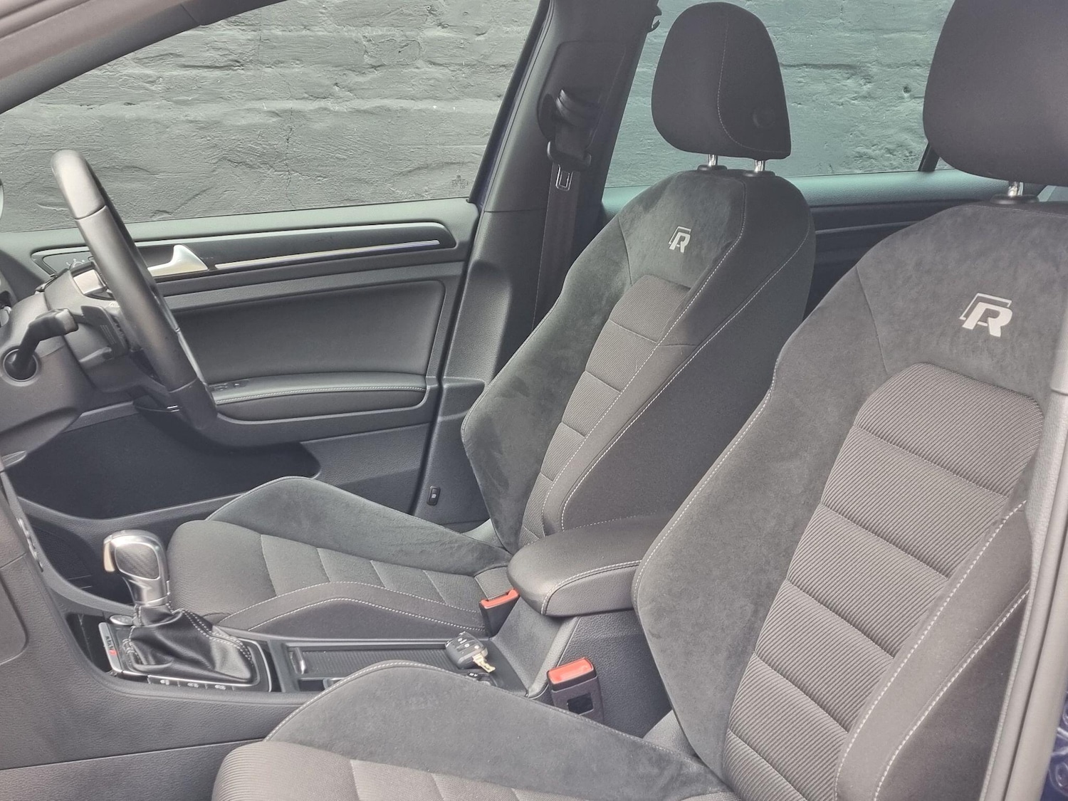 Used Volkswagen Golf 2017 for sale - 76691154: Photo 50