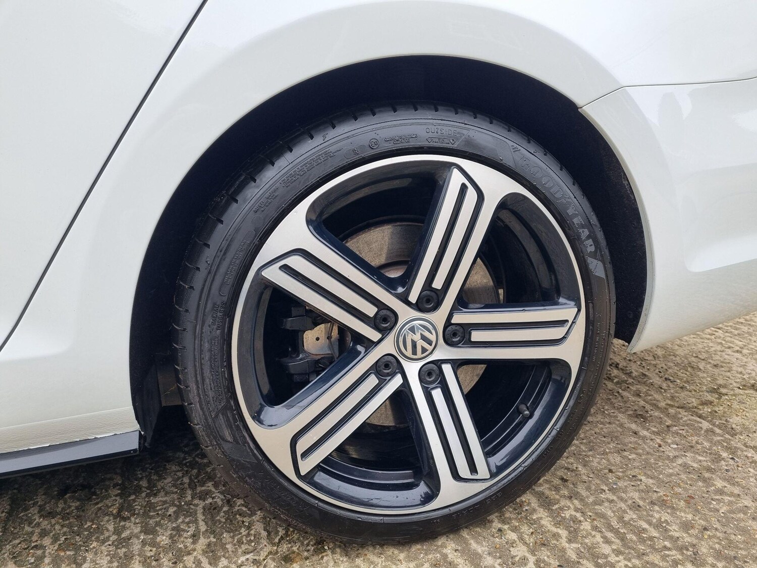 Used Volkswagen Golf for sale - 77682905: Photo 33