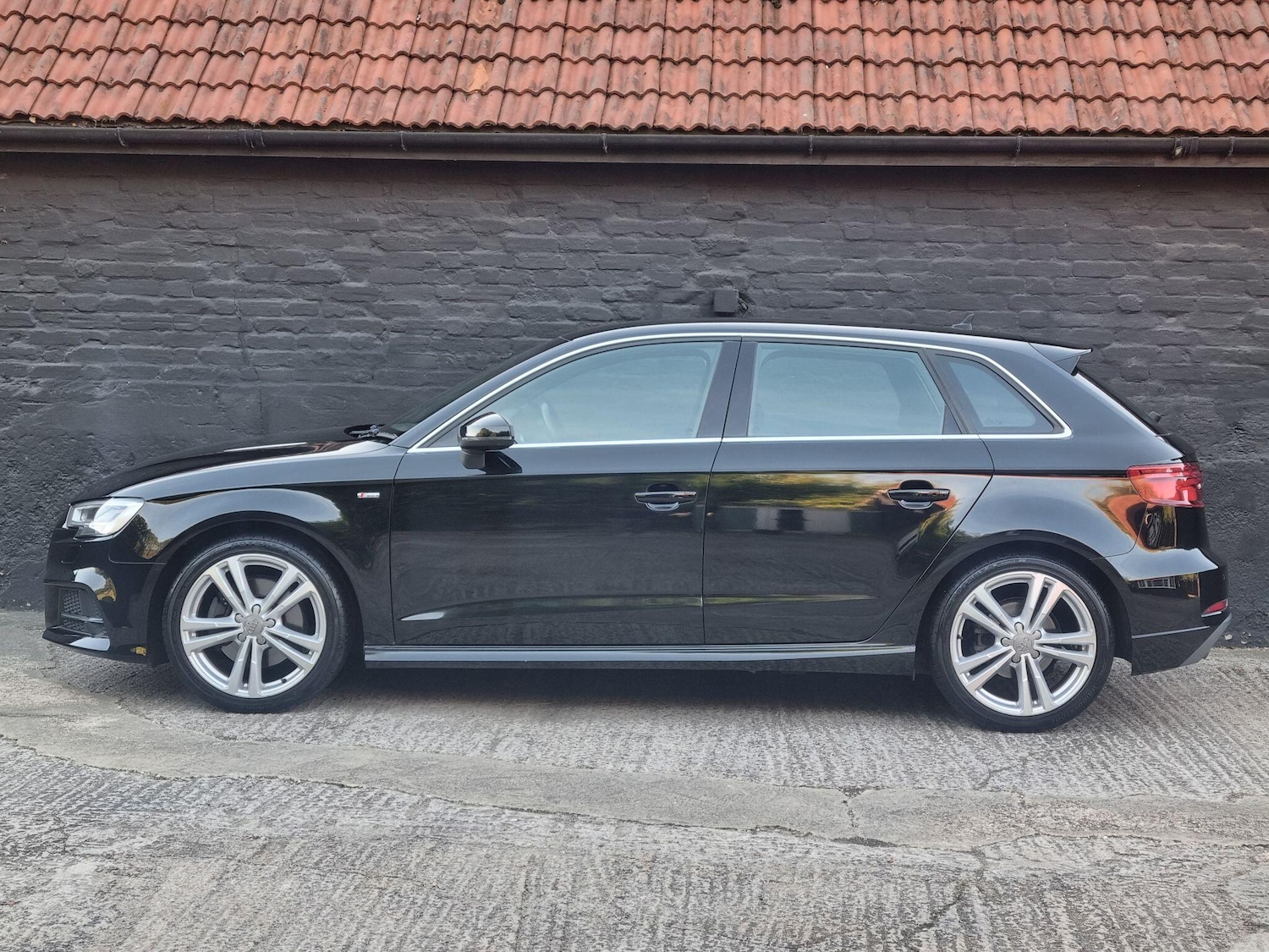 Used Audi A3 2018 for sale - 76072474: Photo 8