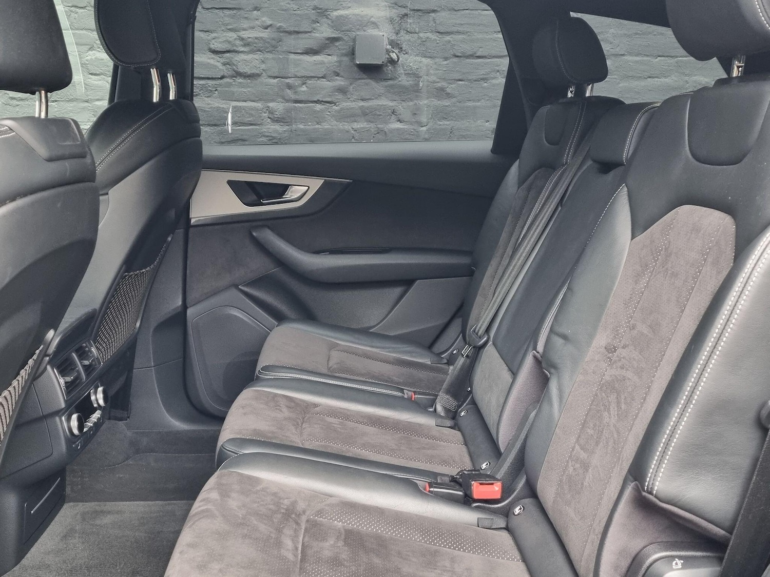 Used Audi Q7 2015 for sale - 76952699: Photo 24