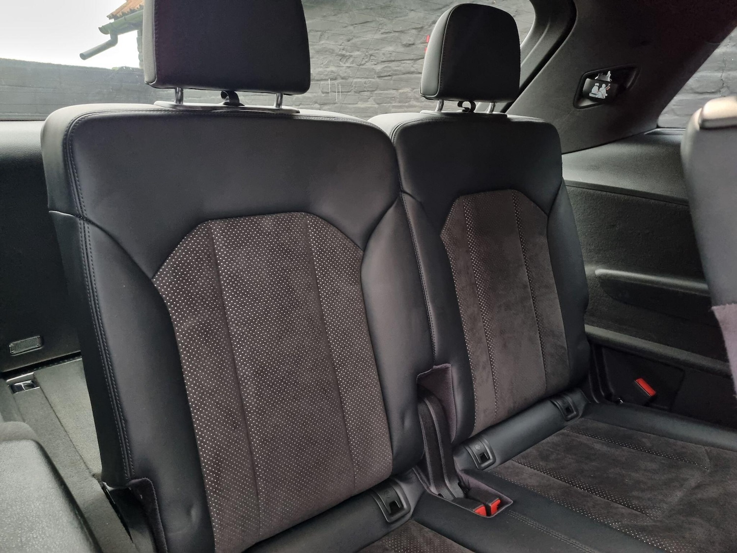 Used Audi Q7 2015 for sale - 76952699: Photo 25