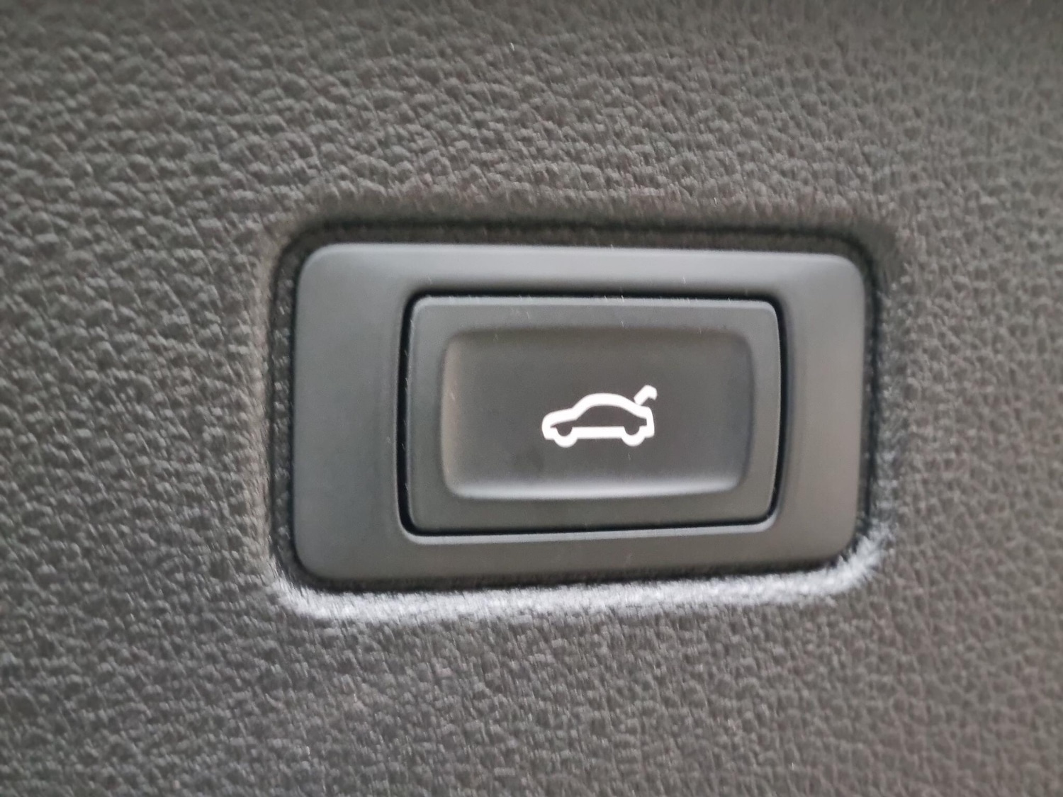 Used Audi Q7 2015 for sale - 76952699: Photo 28