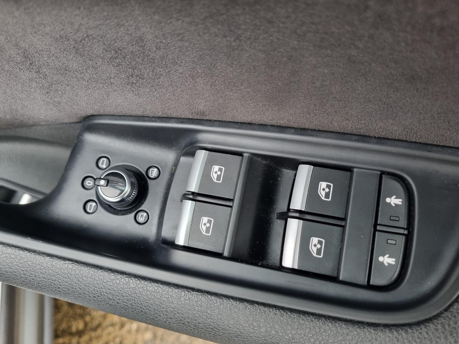 Used Audi Q7 2015 for sale - 76952699: Photo 32