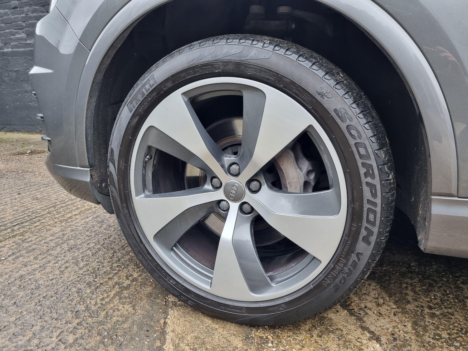 Used Audi Q7 2015 for sale - 76952699: Photo 39