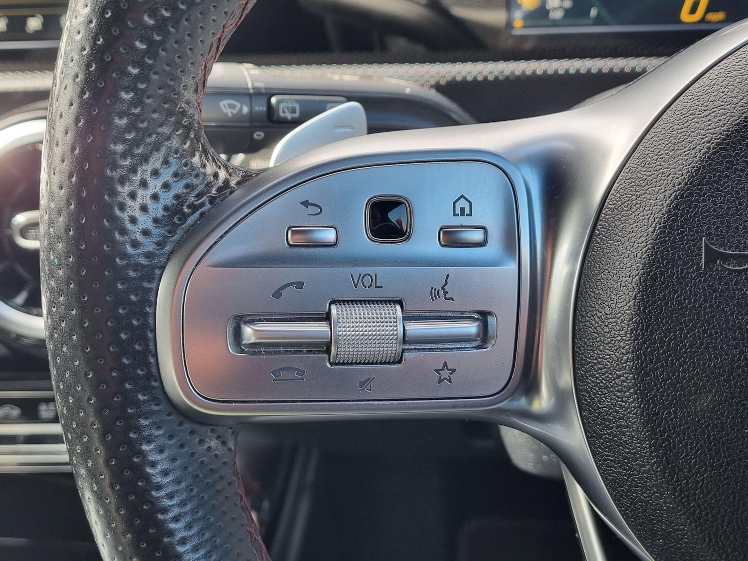 Used Mercedes-Benz A-Class 2018 for sale - 78072073: Photo 31