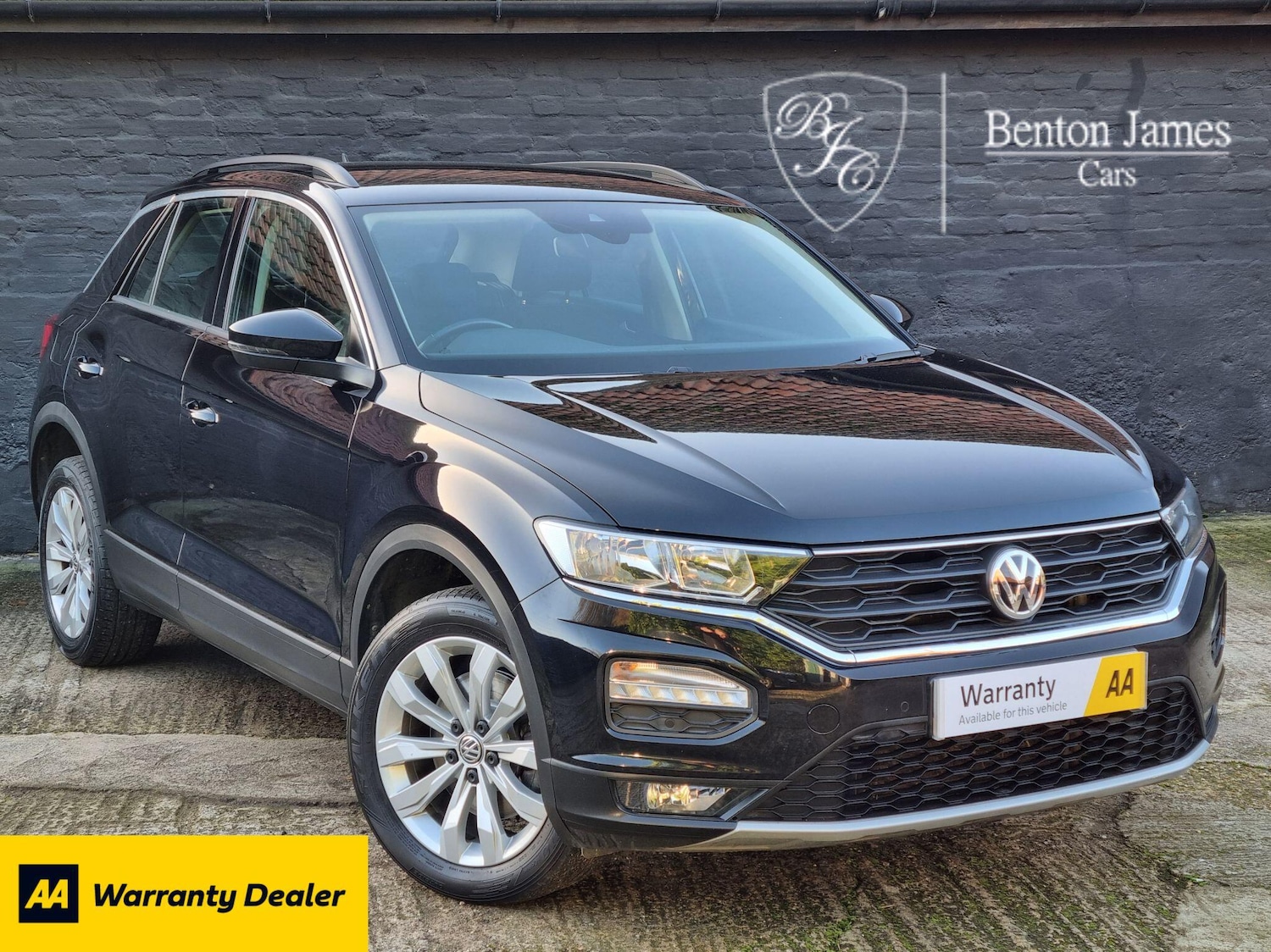 Used Volkswagen T-Roc 2018 for sale - 76691155: Photo 1