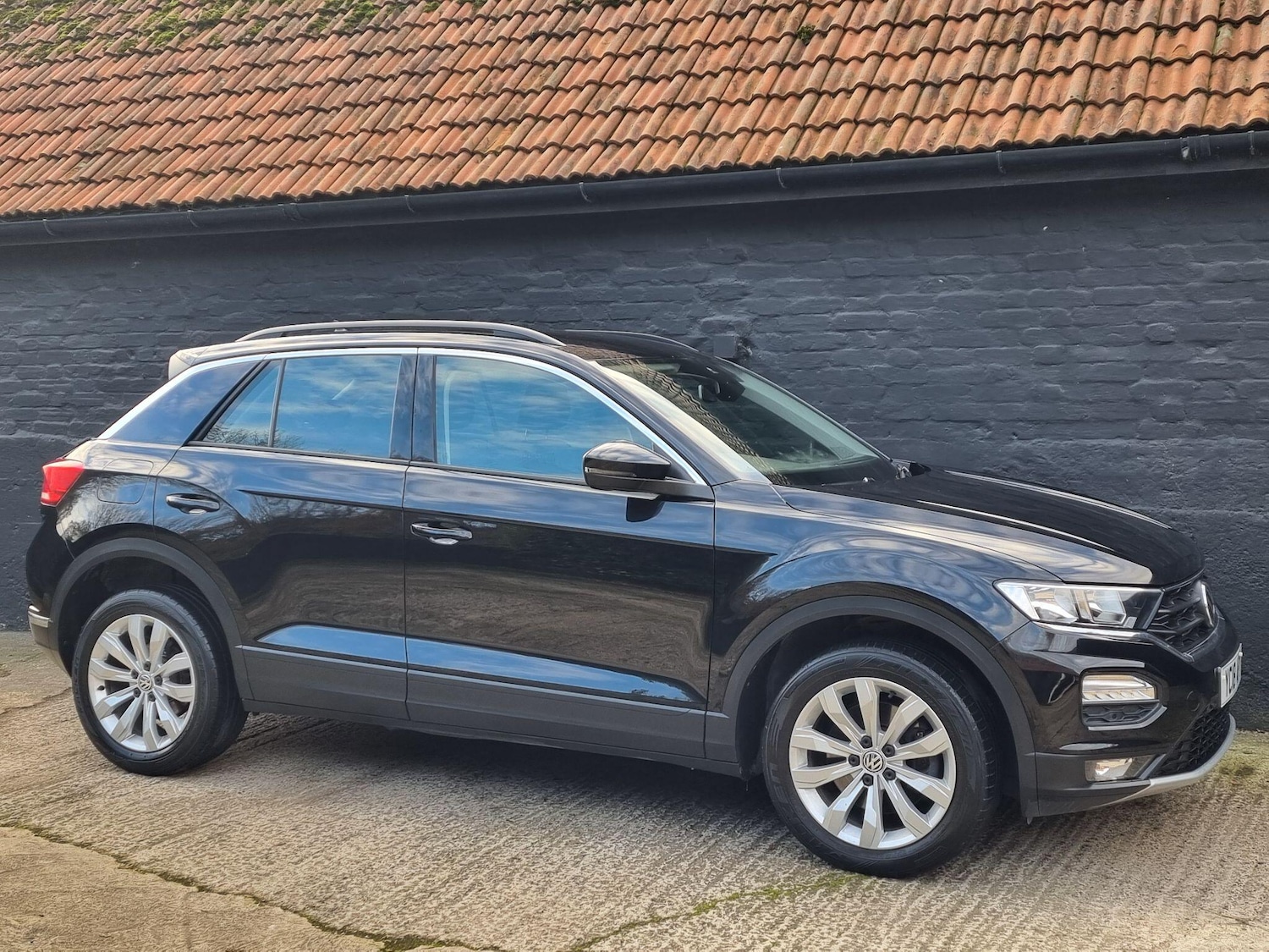Used Volkswagen T-Roc 2018 for sale - 76691155: Photo 14