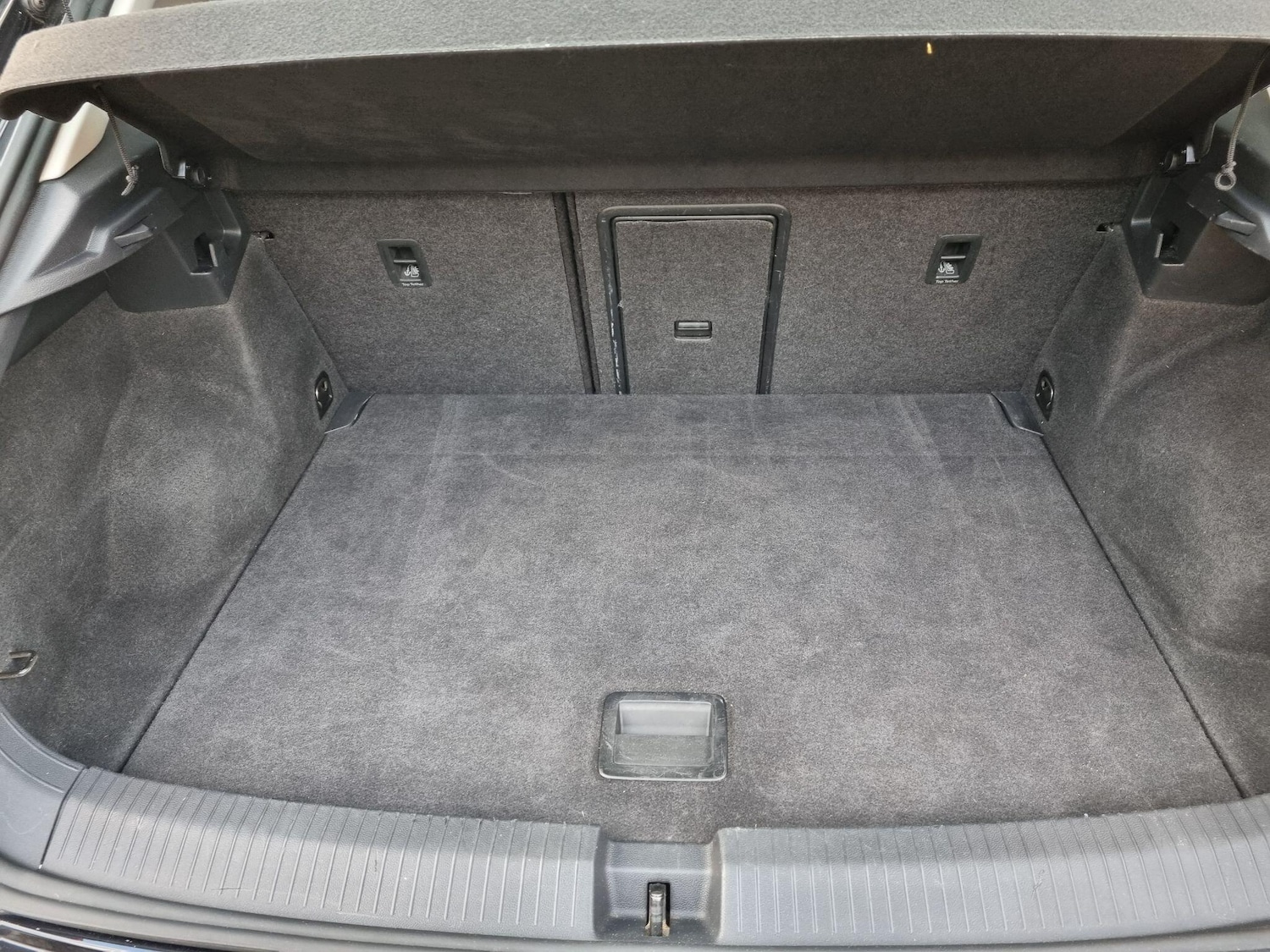 Used Volkswagen T-Roc 2018 for sale - 76691155: Photo 38