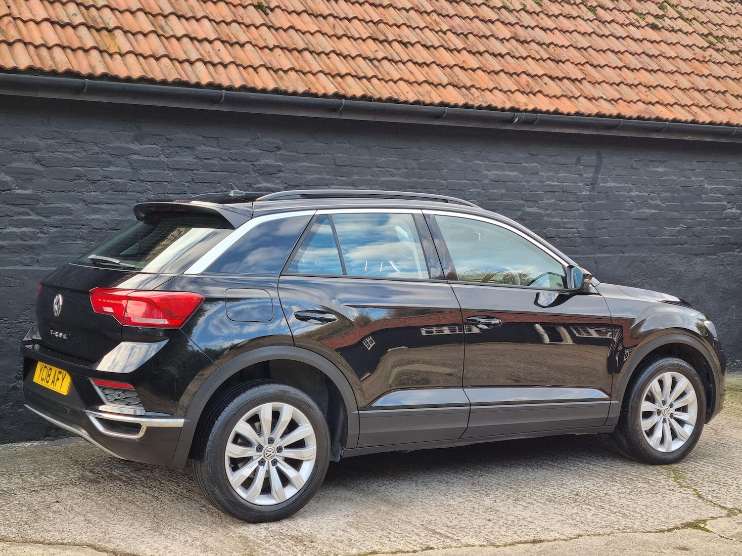 Used Volkswagen T-Roc 2018 for sale - 76691155: Photo 5