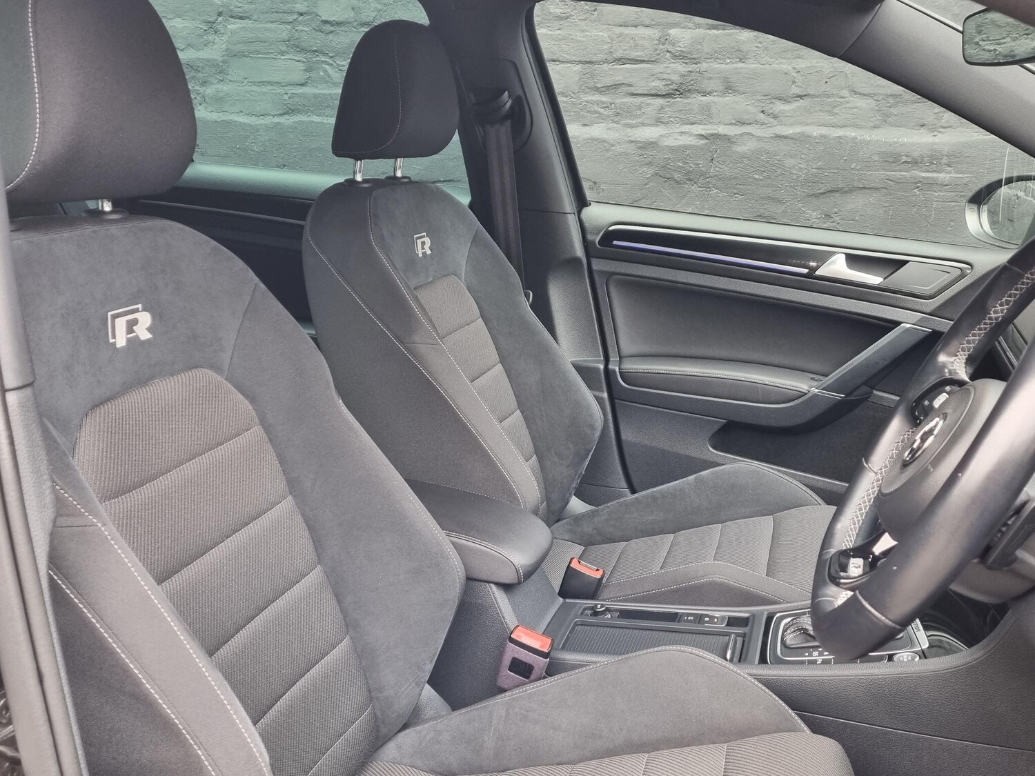 Used Volkswagen Golf 2020 for sale - 77440039: Photo 23