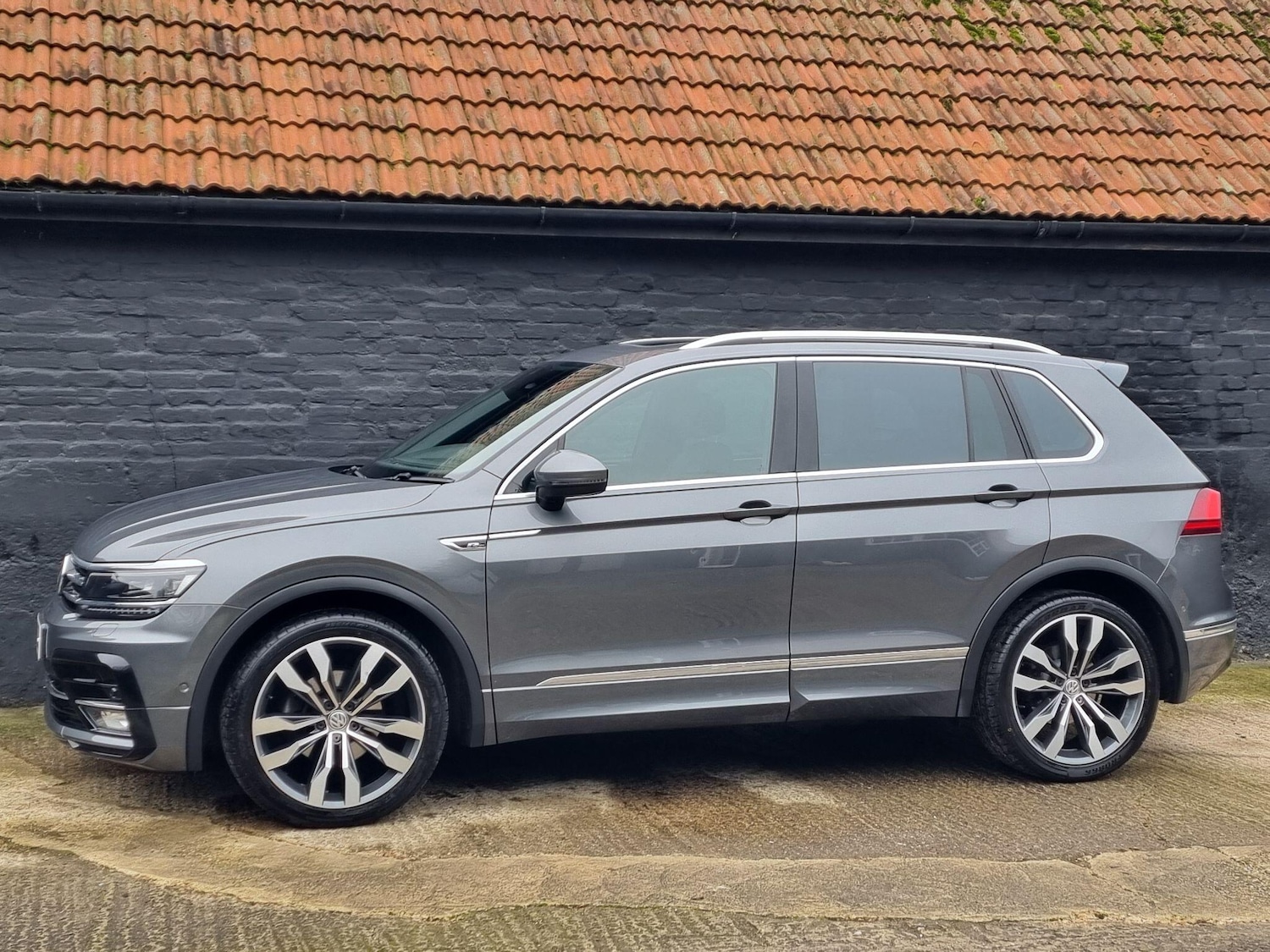 Used Volkswagen Tiguan 2017 for sale - 77143381: Photo 10