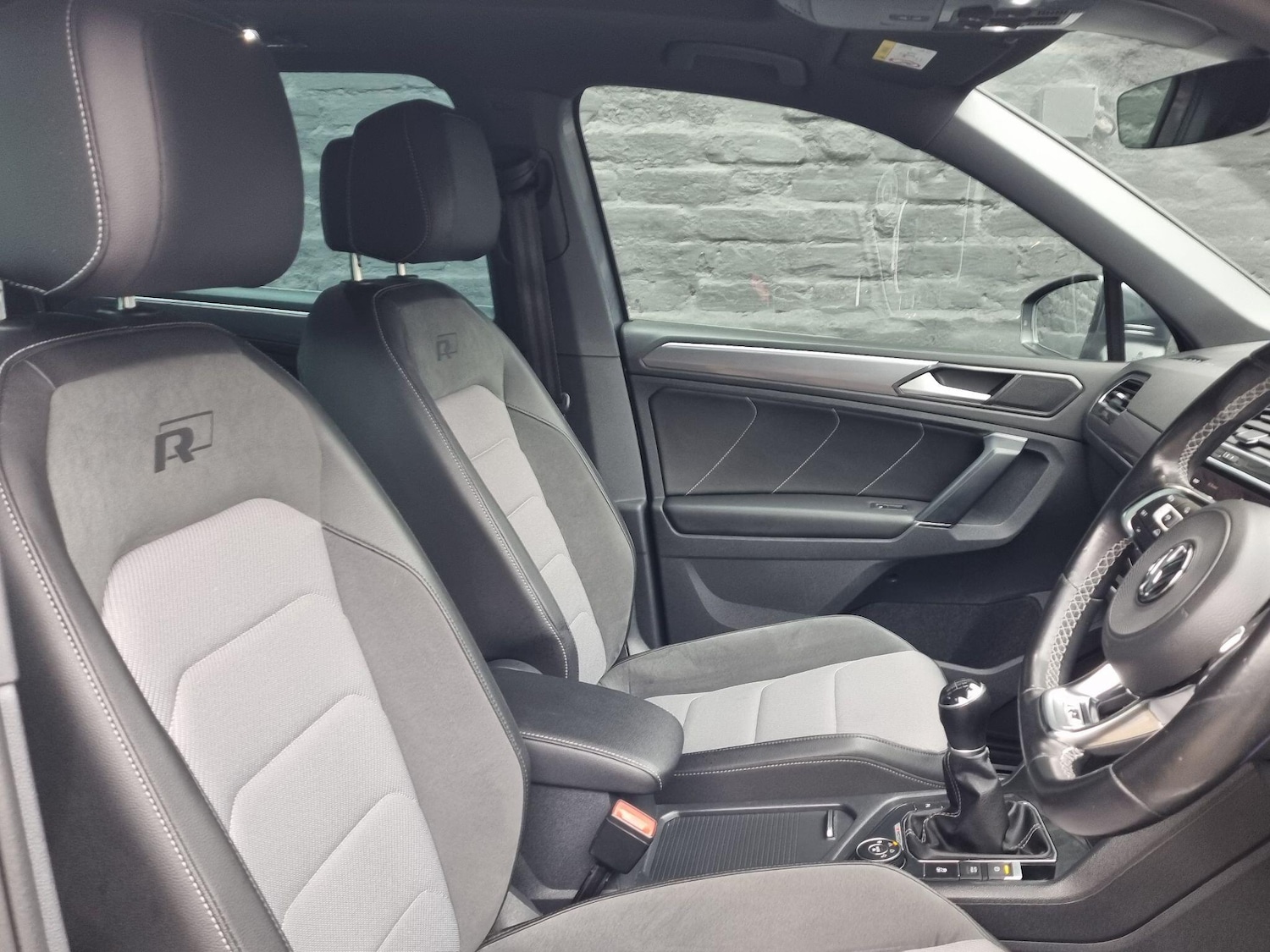 Used Volkswagen Tiguan 2017 for sale - 77143381: Photo 23