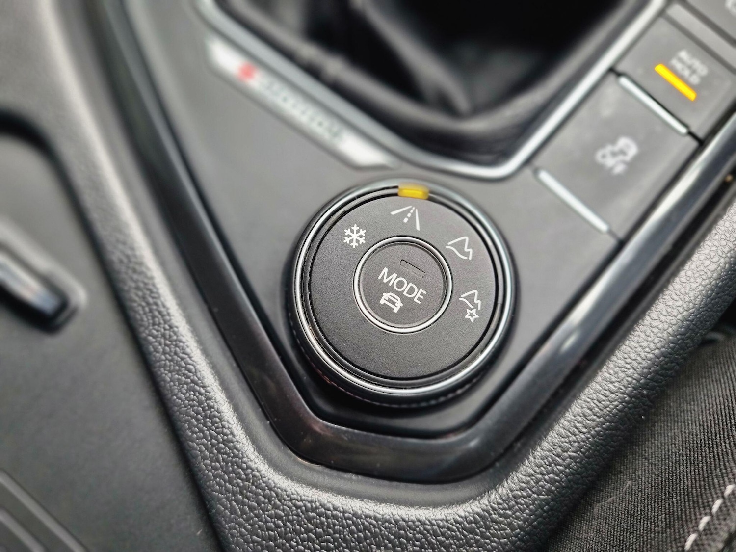 Used Volkswagen Tiguan 2017 for sale - 77143381: Photo 30