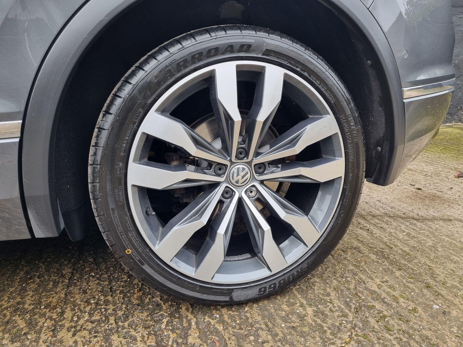 Used Volkswagen Tiguan 2017 for sale - 77143381: Photo 41