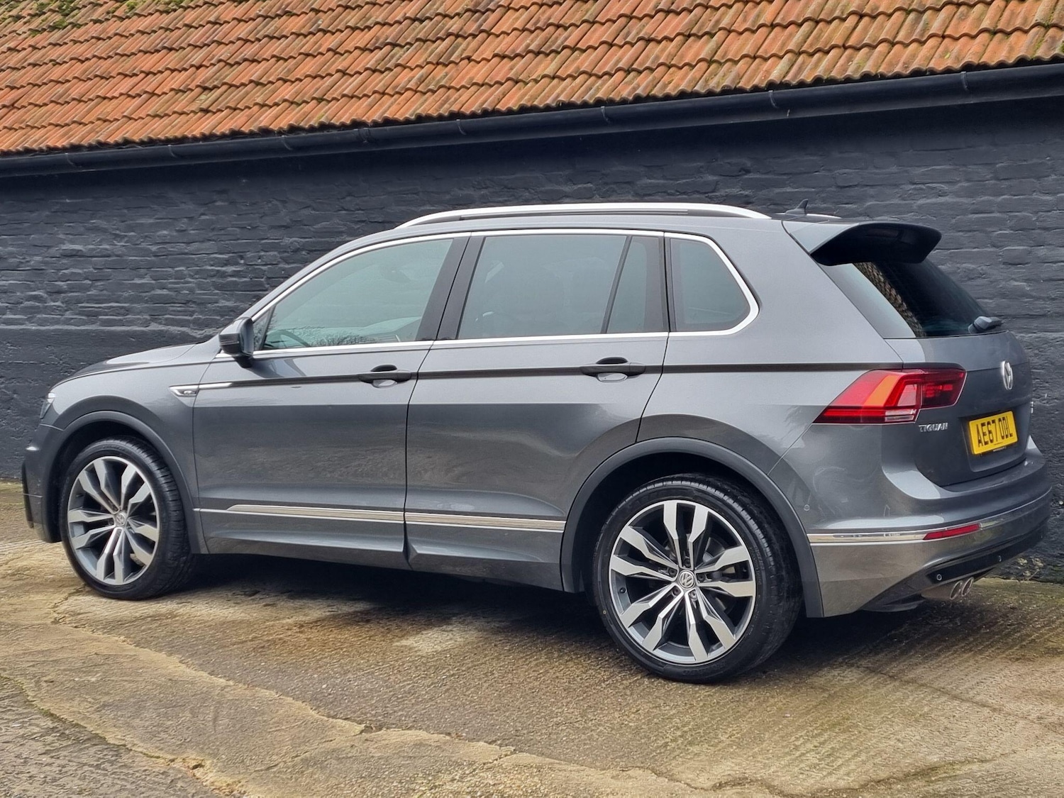 Used Volkswagen Tiguan 2017 for sale - 77143381: Photo 8