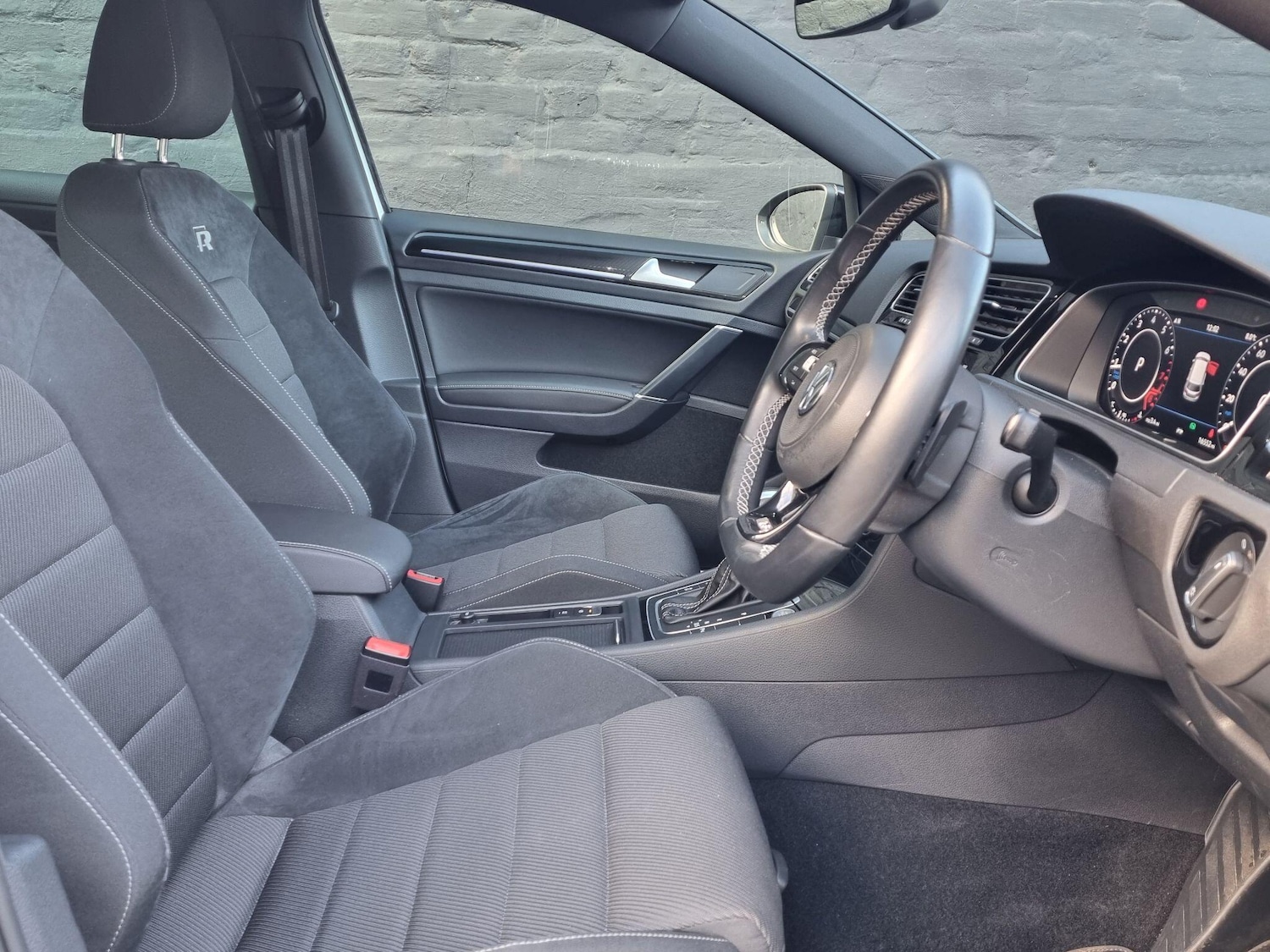 Used Volkswagen Golf for sale - 77242332: Photo 23