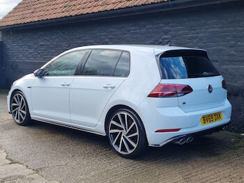 Used Volkswagen Golf 2019 for sale - 77242332: Photo