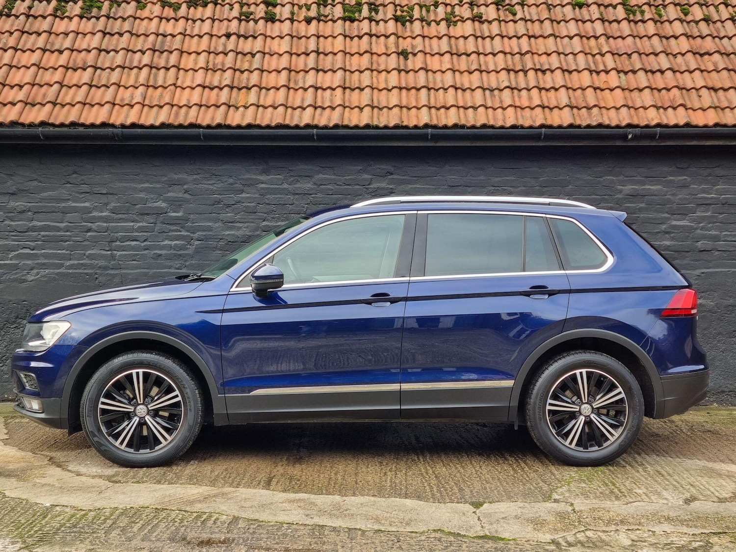 Used Volkswagen Tiguan 2017 for sale - 76597146: Photo 11